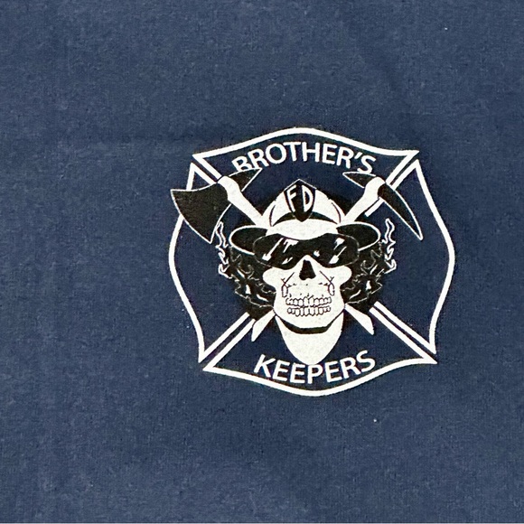 Fireman Skull Navy Blue Graphic T Shirt Bluegrass Burn Run Kentucky Men’s Sz L - Picture 7 of 8